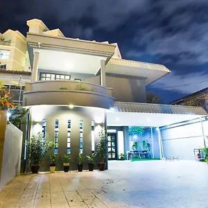 G Front Batu Feringgi